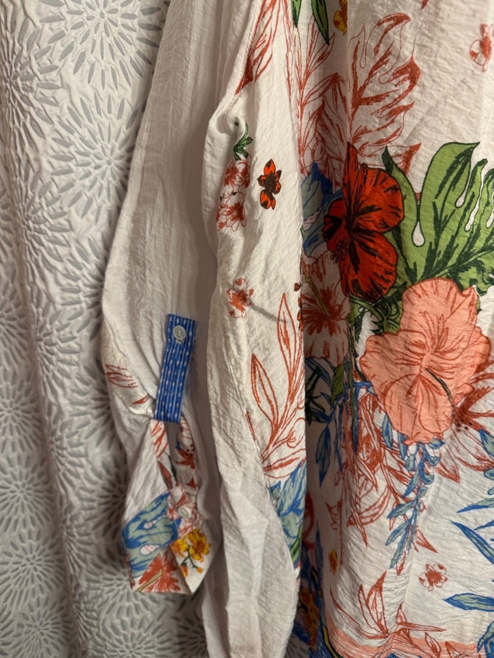 John Mark White Tunic with Multicolor Floral Print and Blue Trim - Picture 5 of 6